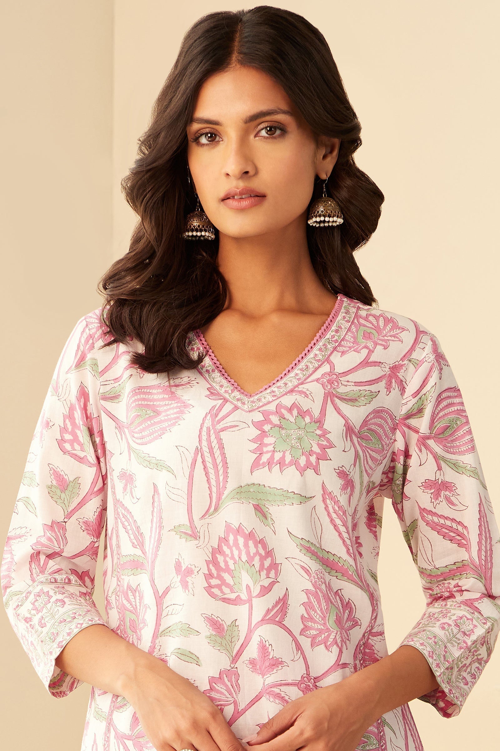 Rosheen Niyamat Sanganeri Kurta - Image 2