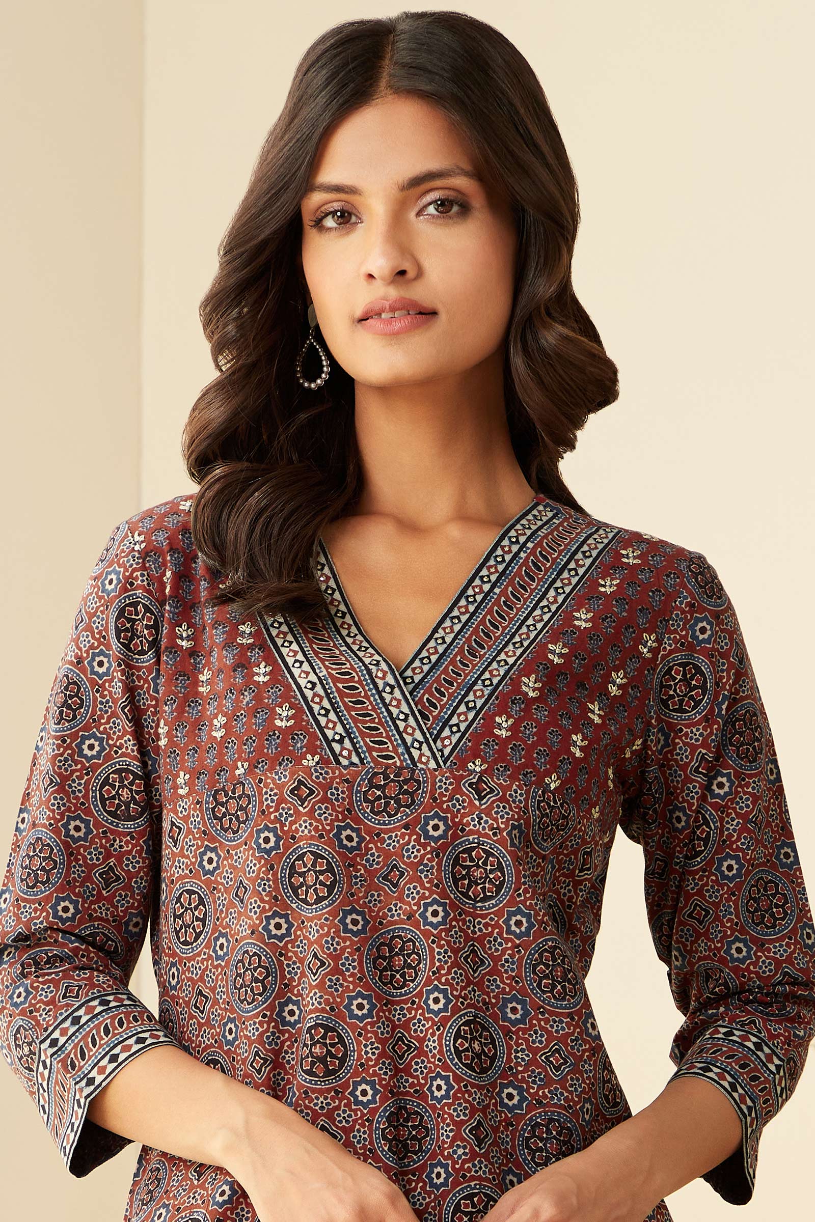 Sehra Sareen Ajrak Kurta - Image 2