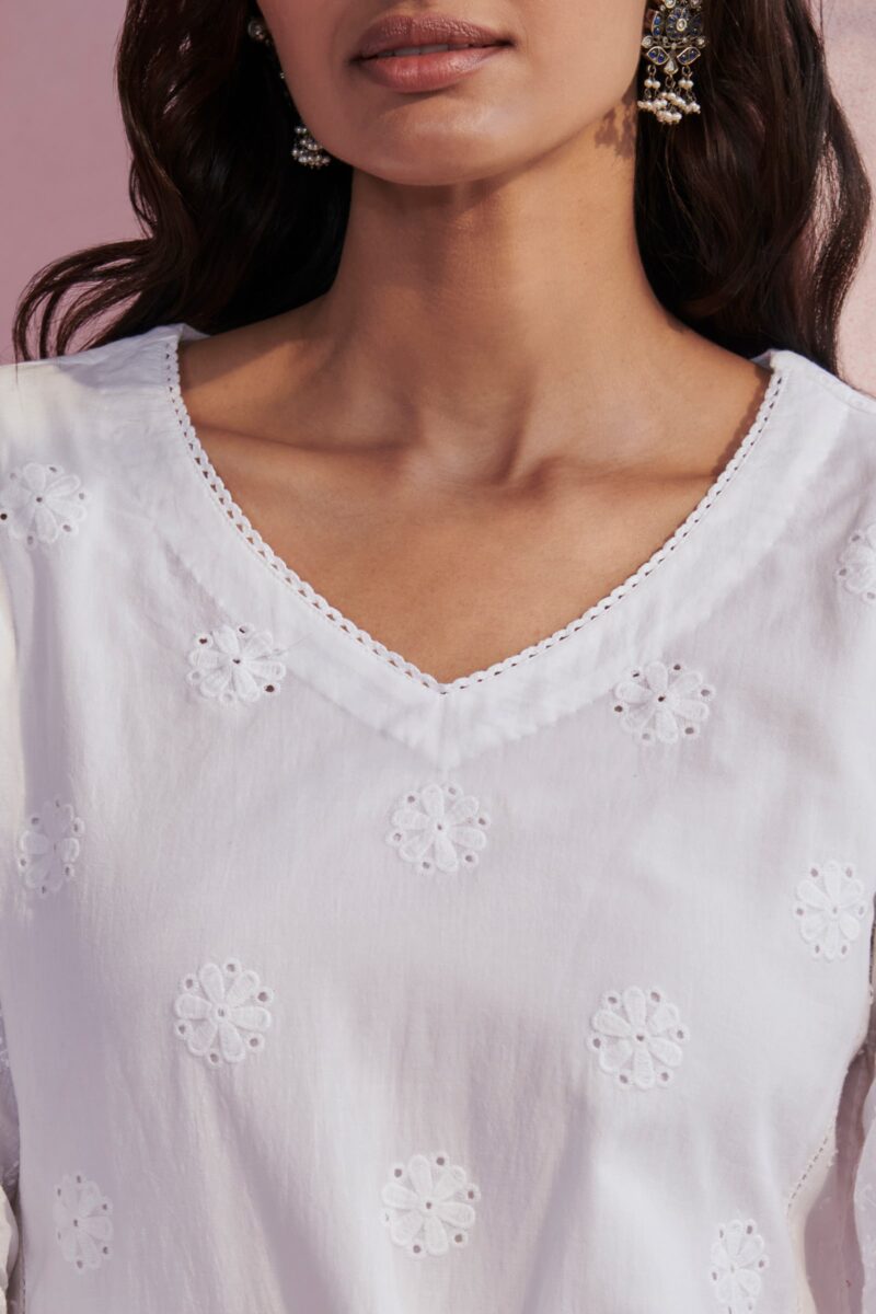 Raahat Sameera White Schiffli Kurta - Image 3
