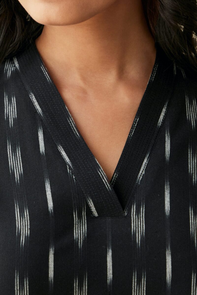 Naadirah Anya Black Ikat Kurta - Image 3