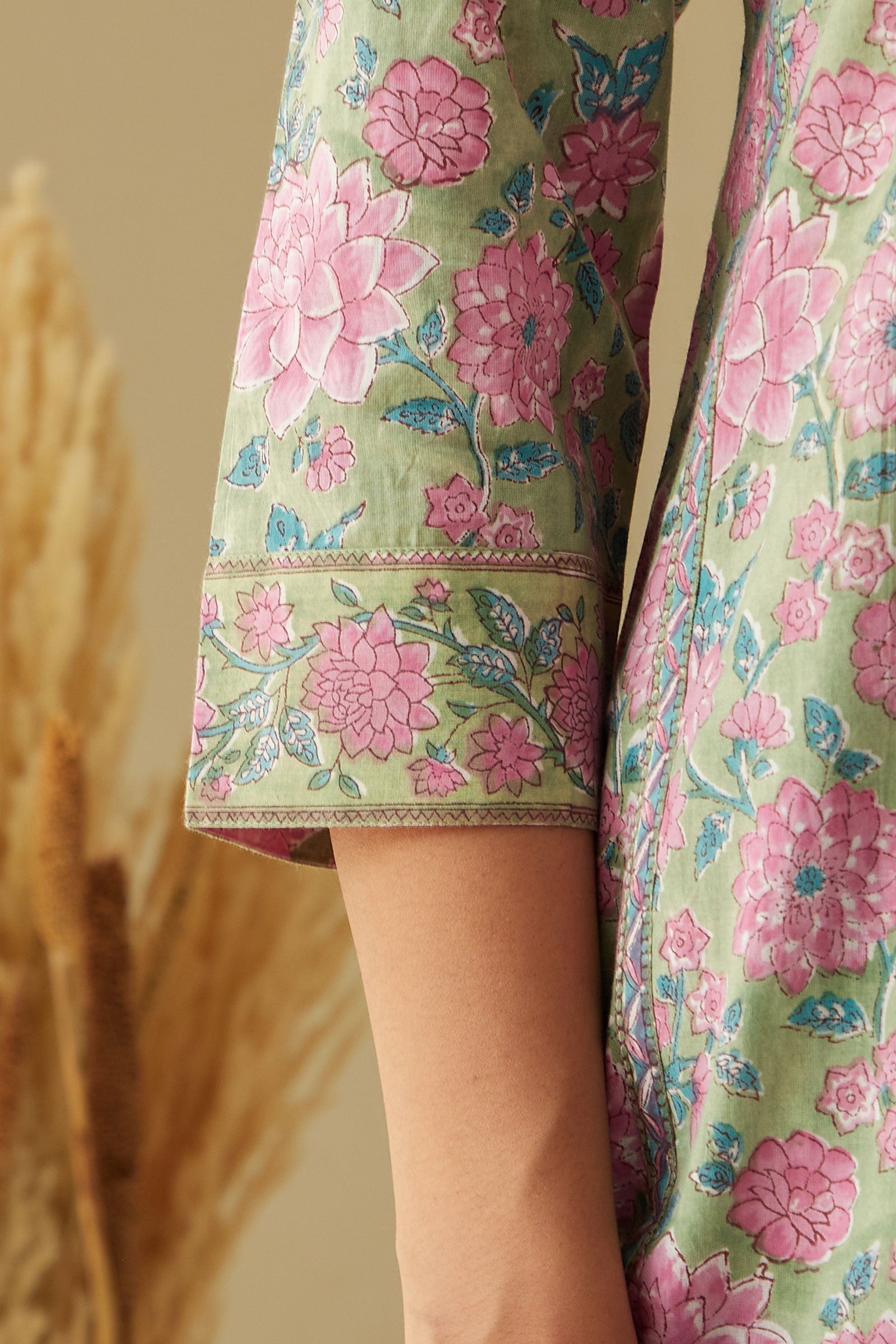 Rosheen Dahlia Sanganeri Kurta - Image 4