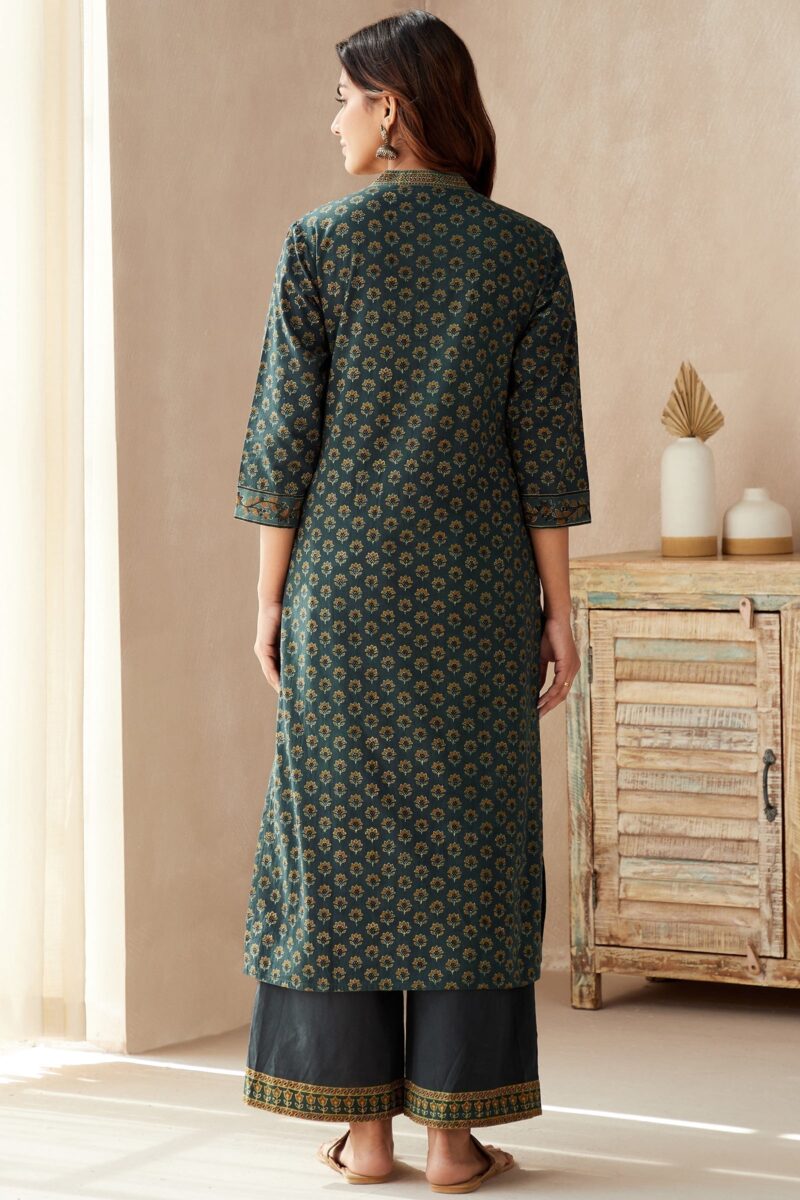 Sehra Zafina Ajrak Kurta - Image 8