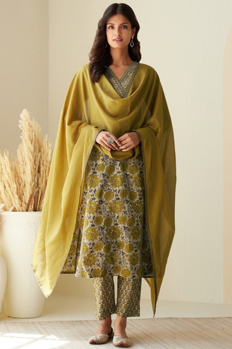 Gauhar Nadia Kurta - Image 5