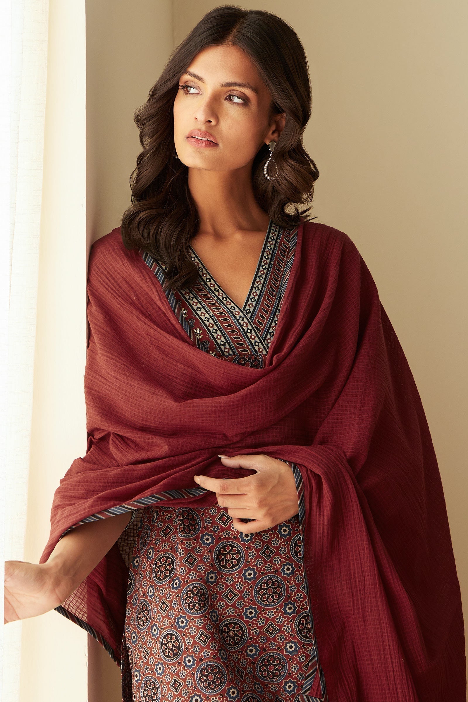 Sehra Sareen Ajrak Kurta - Image 5