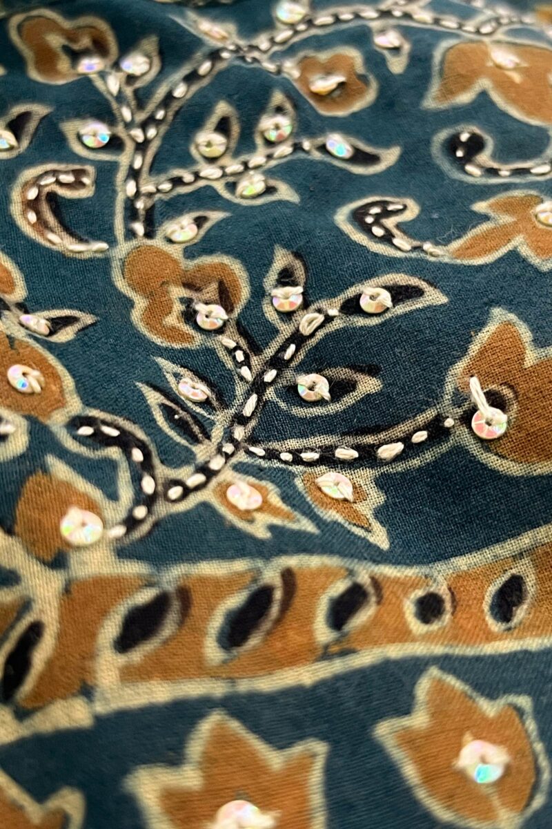 Sehra Zafina Ajrak Kurta - Image 7