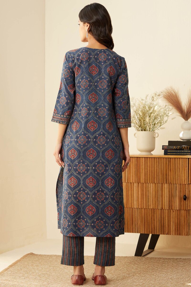 Sehra Zoya Ajrak Kurta - Image 8