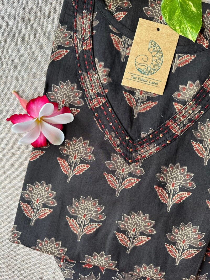 "Zubeida" Ajrakh Hand block printed kurta set (2pc) - Image 3