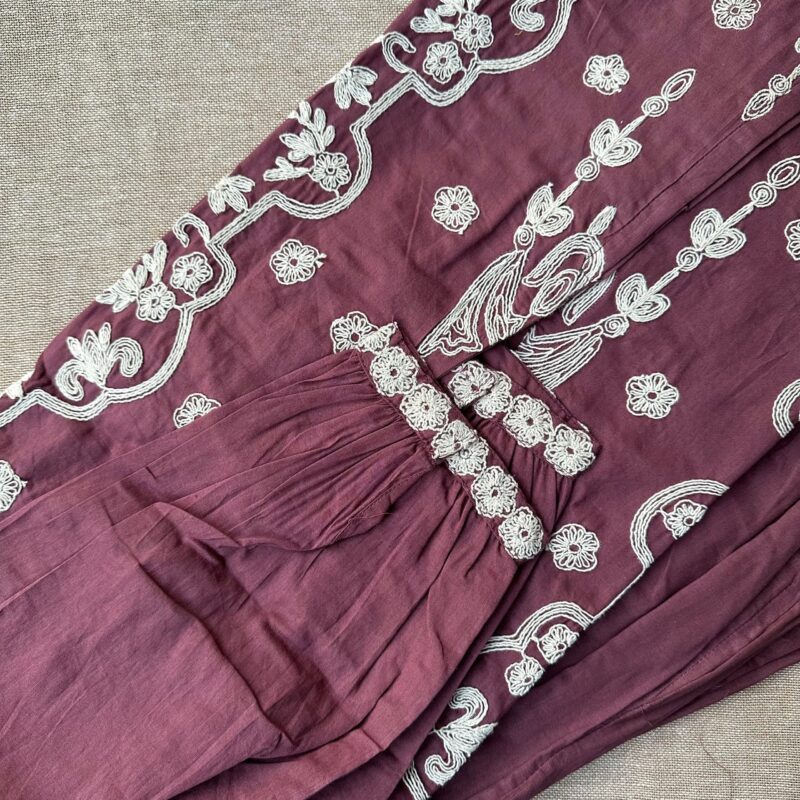 "Farzana" Mauve Hand Embroidered Kurta Set(2pc) - Image 3