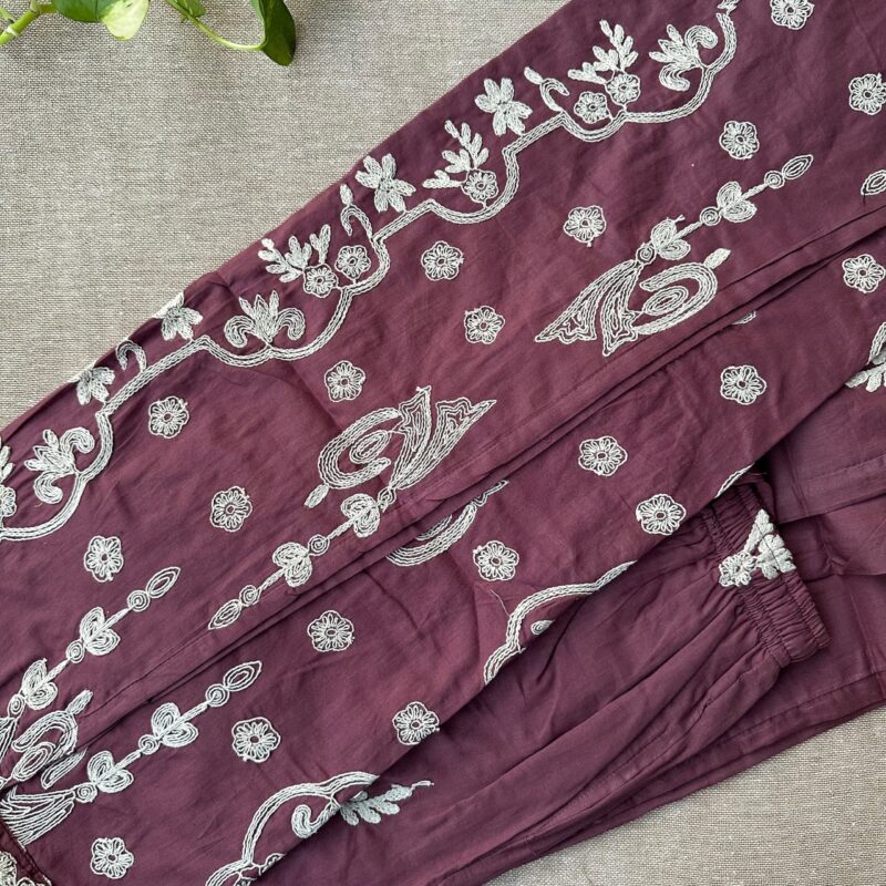 "Farzana" Mauve Hand Embroidered Kurta Set(2pc) - Image 4