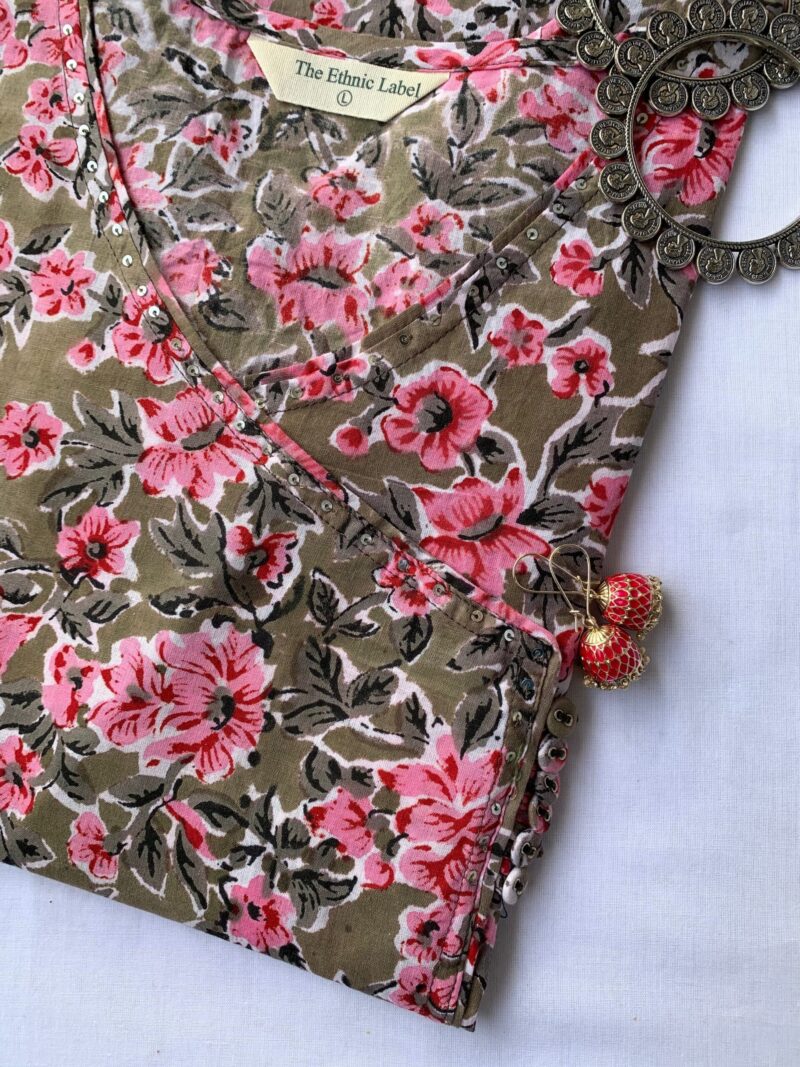 "Carnation" Olive-Pink Cotton Kurta - Image 3