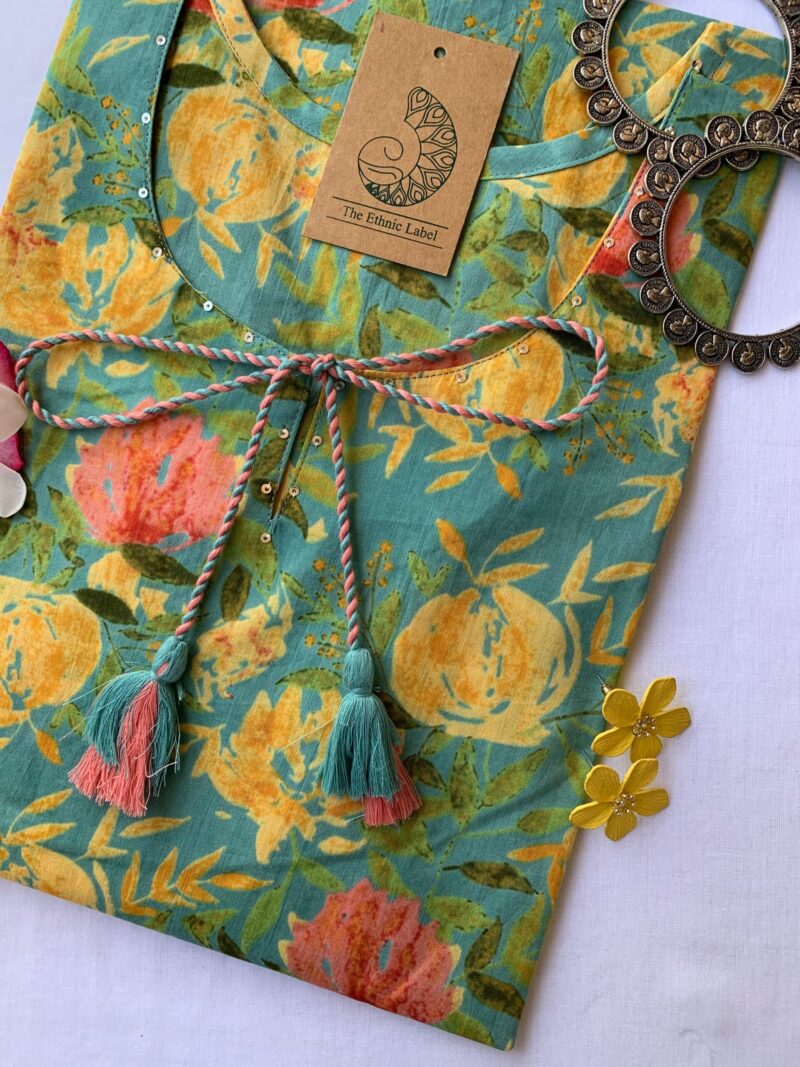 "Daffodils" Sanganer Hand Block Printed Tassel Cotton Kurta - Image 3