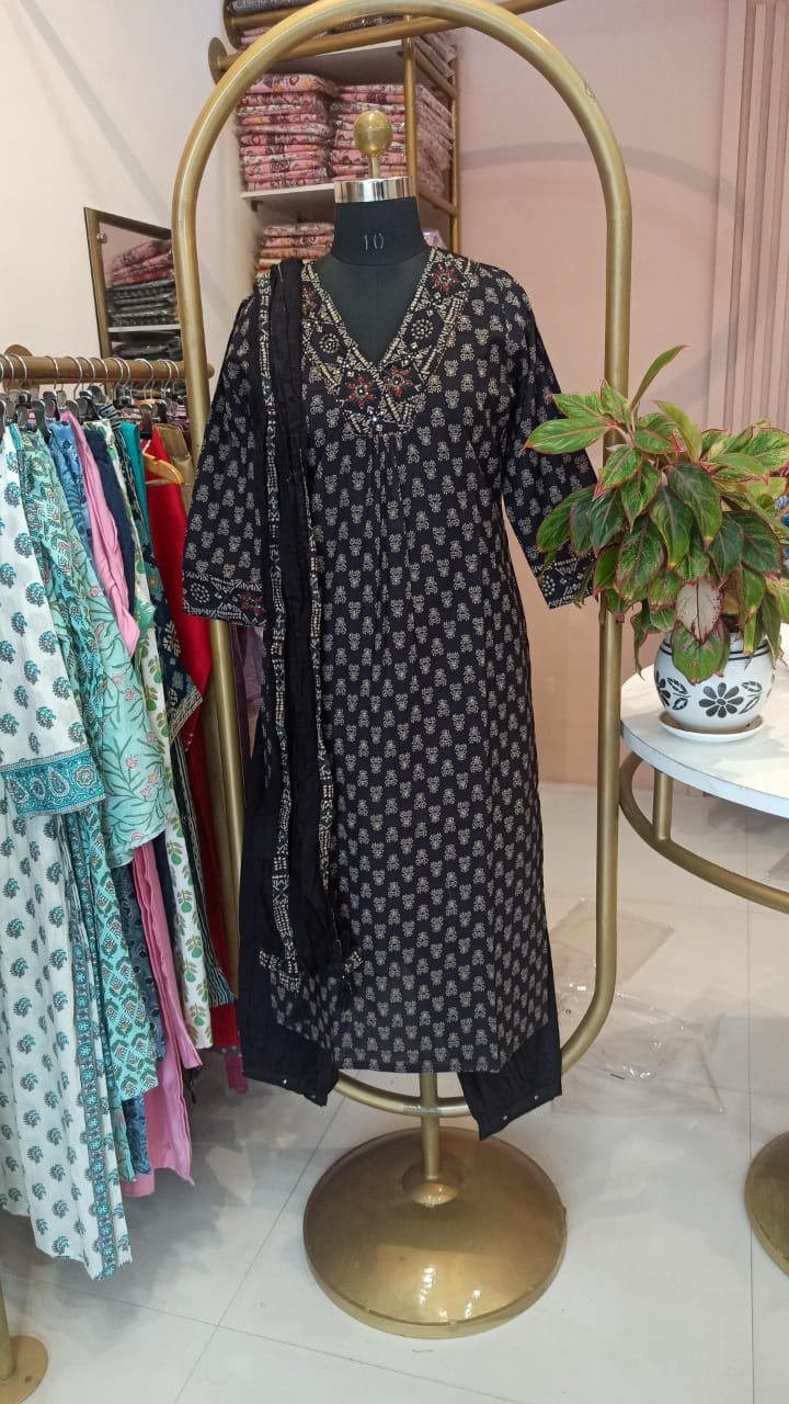 "Tamanna" Cotton Kurta Set(3pc) - Image 2