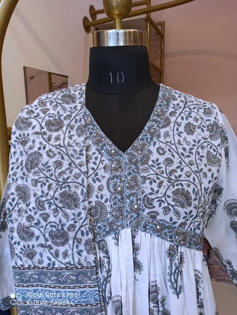White Grey Mughal Cotton Kurta Set - 3pc - Image 4
