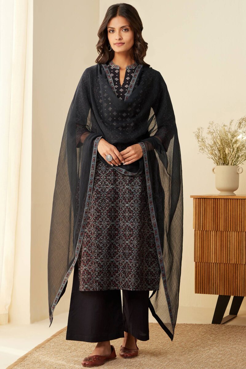 Sehra Rabia Ajrak Kurta - Image 5